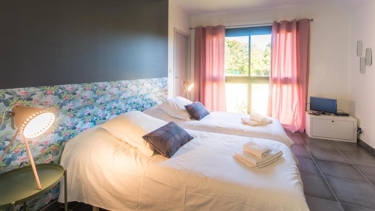 Plein Sud Avec Jacuzzi Privatif Et Parking Prive Apartment Sarlat-la-Caneda Exterior photo