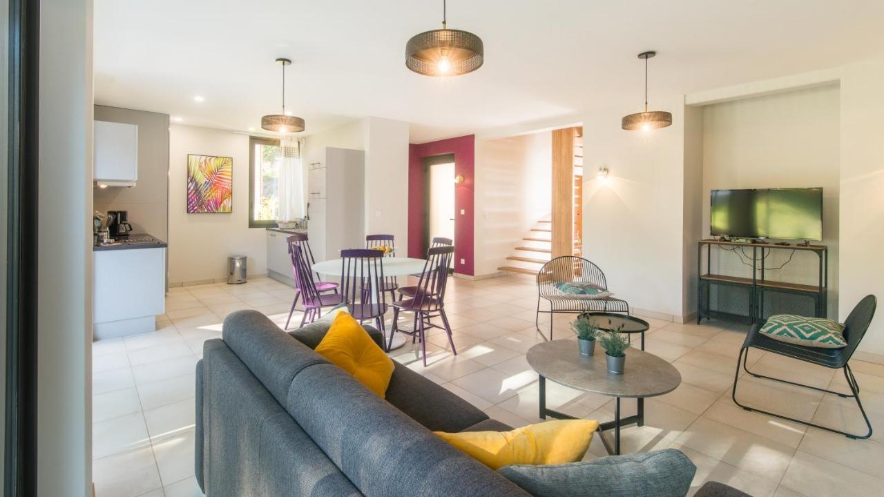 Plein Sud Avec Jacuzzi Privatif Et Parking Prive Apartment Sarlat-la-Caneda Exterior photo